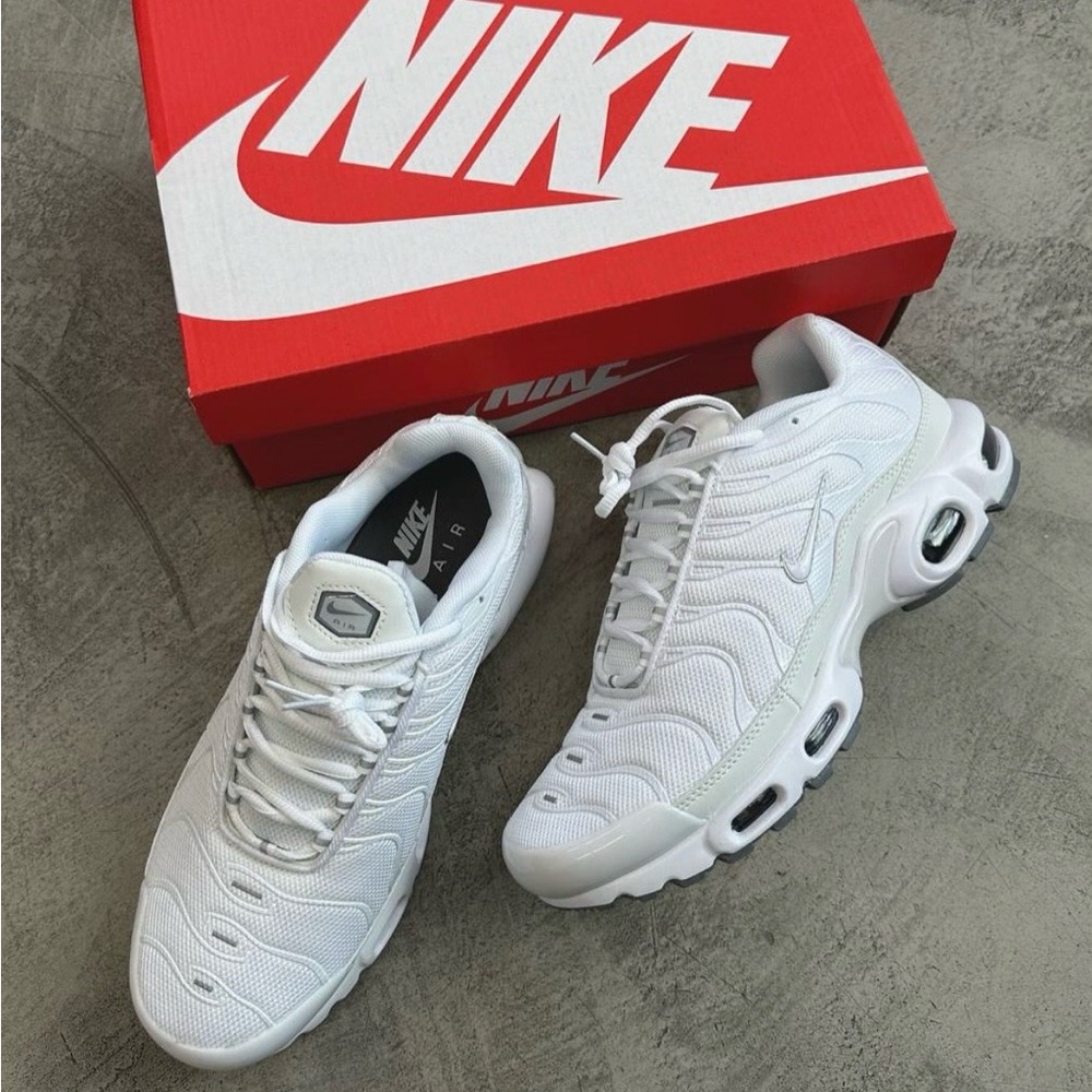Nike Air Max Plus TN 🔥 White Cool Grey Men's Size 9 11 12 Shoes 604133-139 NEW